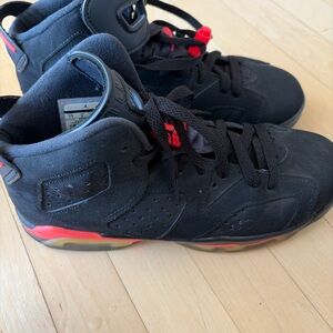 Air Jordan 6 Retro Infrared women’s 8.5